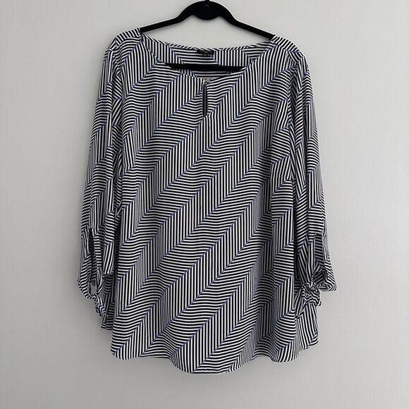 Talbots Chevron Print 2X Tie-Sleeve Blouse - Picture 2 of 9